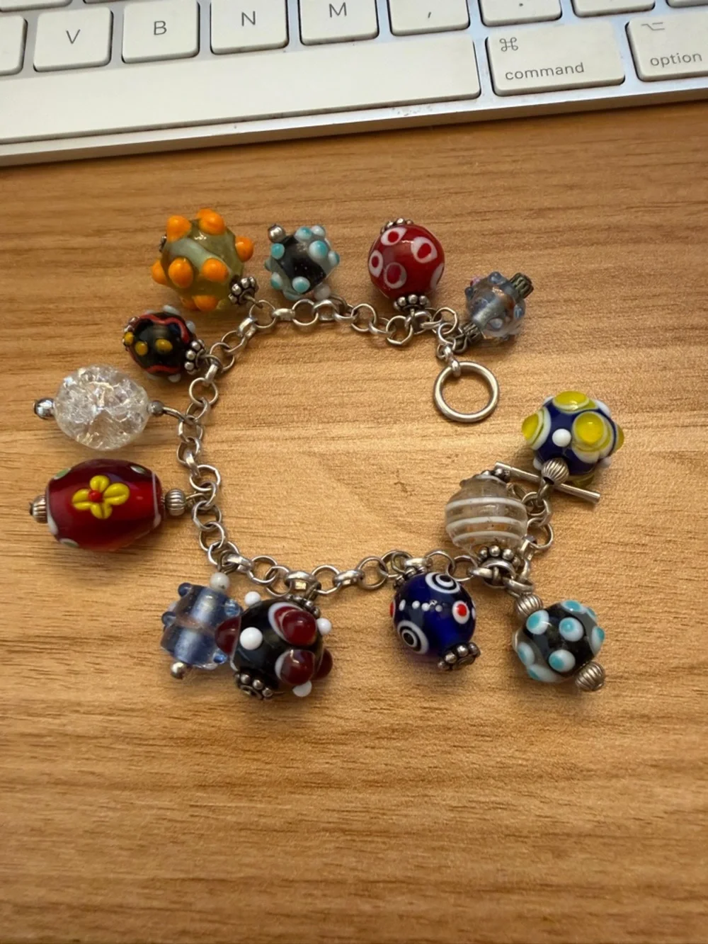 Amazing sterling silver art glass charm bracelet - Picture 12 of 12